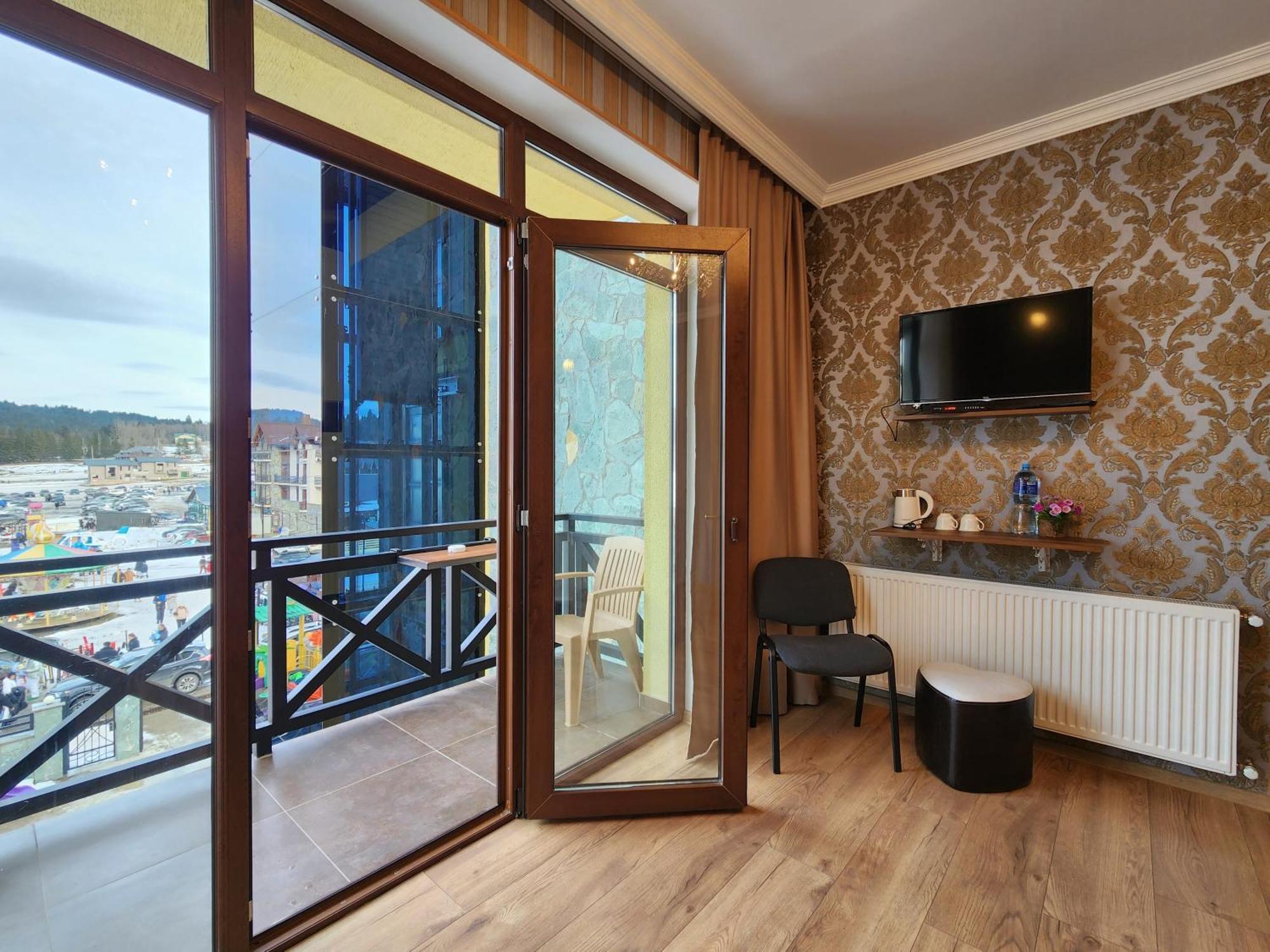 Snow King Hotel Bakuriani Ngoại thất bức ảnh