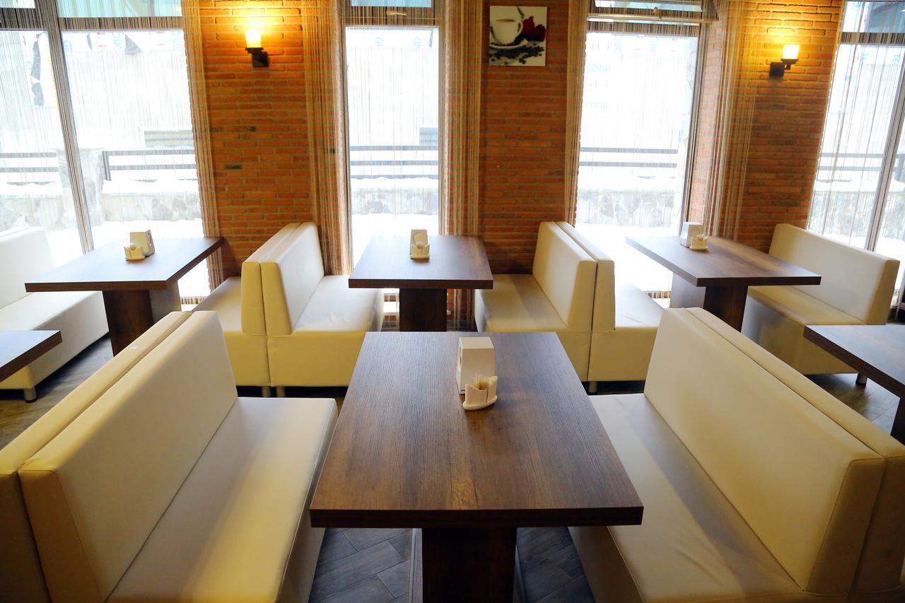 Snow King Hotel Bakuriani Ngoại thất bức ảnh